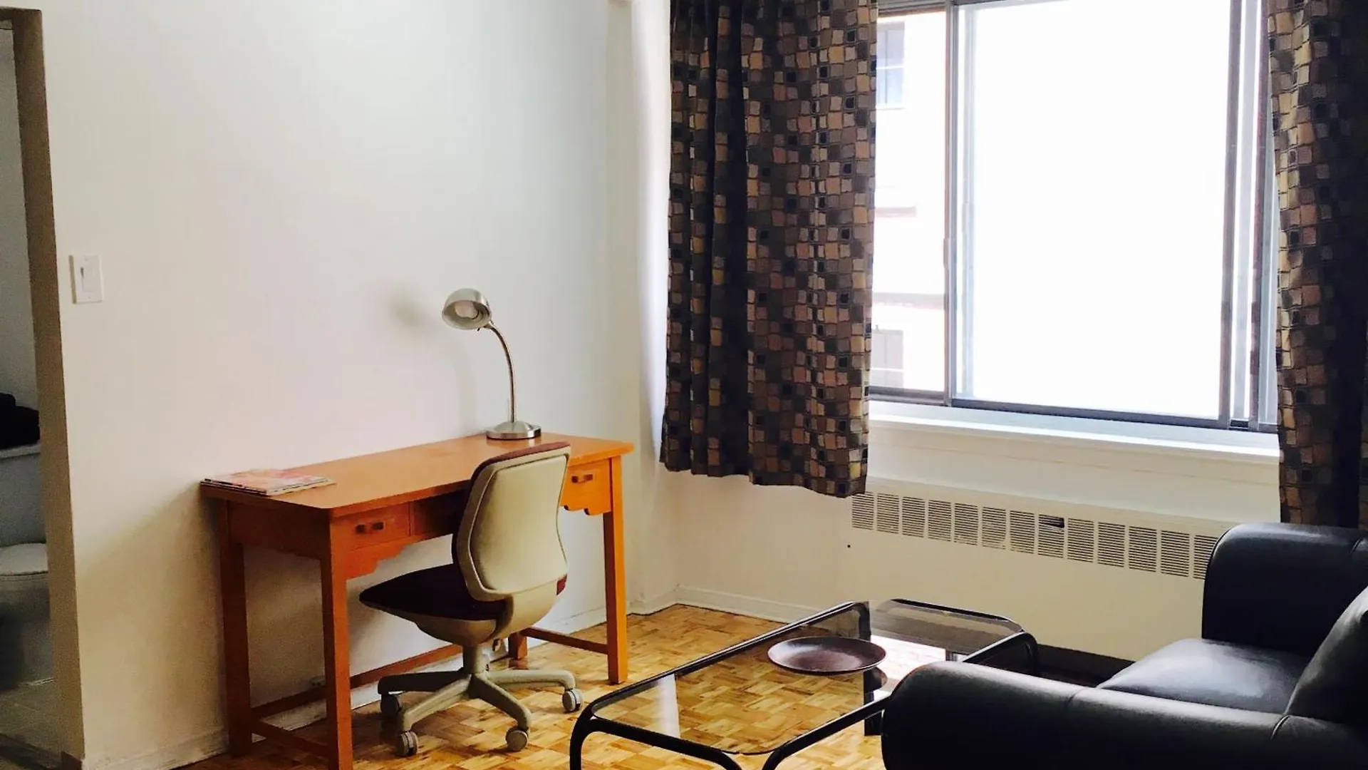 Stylish Montreal Apartment Comfortable Stay In The Golden Square Mile