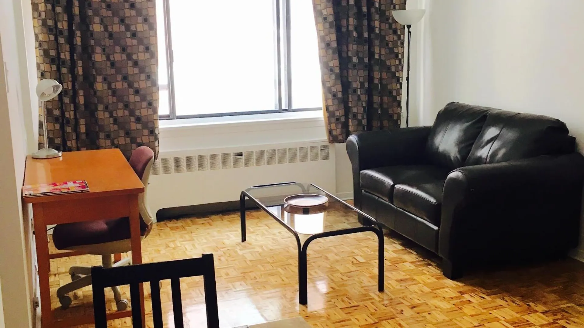 Stylish Montreal Apartment Comfortable Stay In The Golden Square Mile contacts